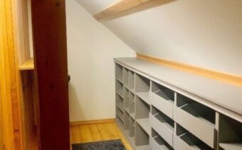 100 Peacemaker Road, Bozeman MT 59715