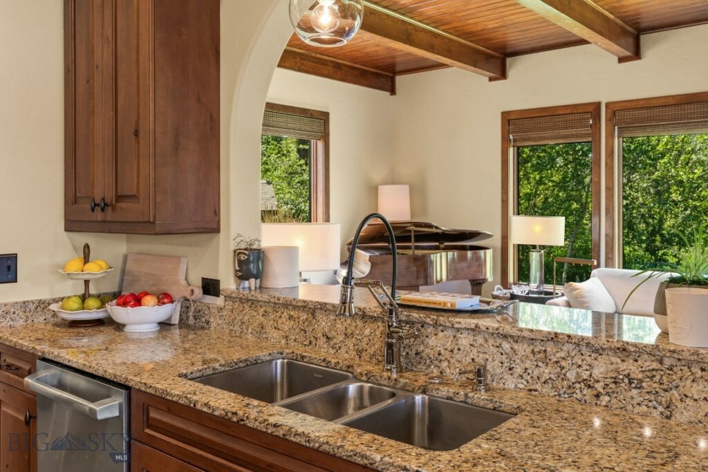 101 Milky Way Drive, Bozeman MT 59718