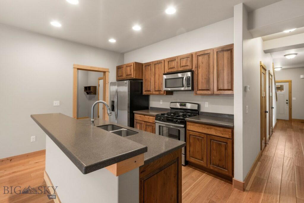 1025 Advance Drive, Bozeman MT 59718
