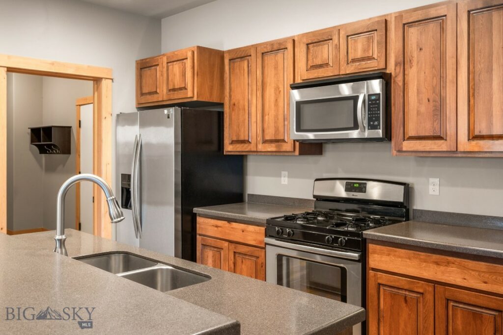 1025 Advance Drive, Bozeman MT 59718