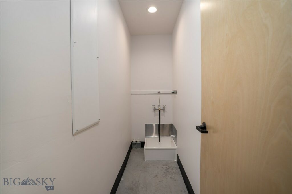 103 Commercial Drive, Bozeman MT 59715