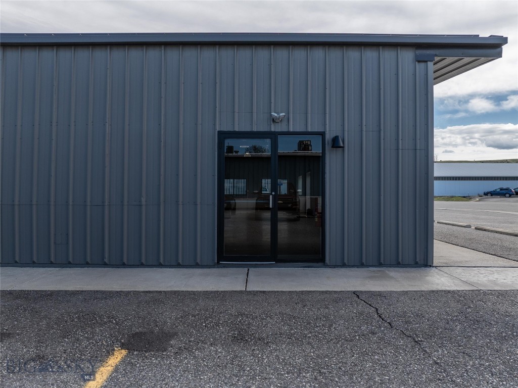 103 Commercial Drive, Bozeman MT 59715