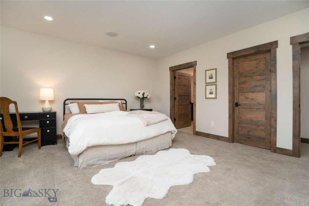 1055 Caddie Court, Bozeman MT 59715