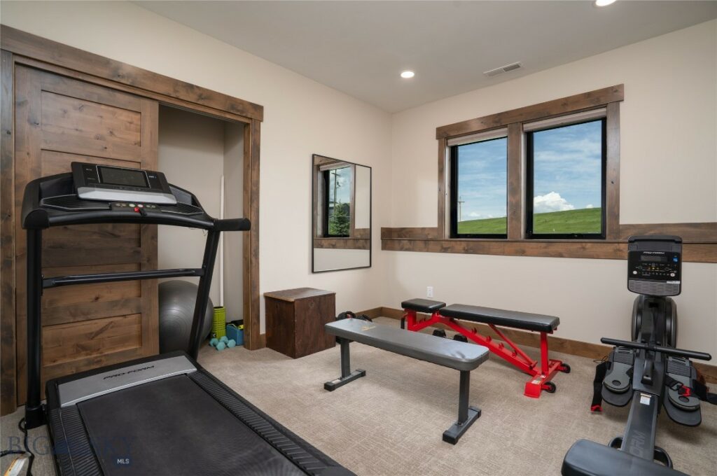 1055 Caddie Court, Bozeman MT 59715