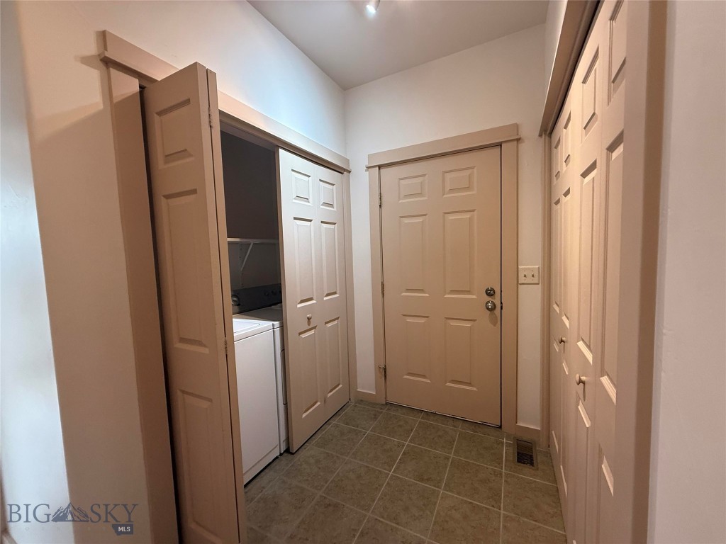 1058 Harmon Way, Bozeman MT 59718