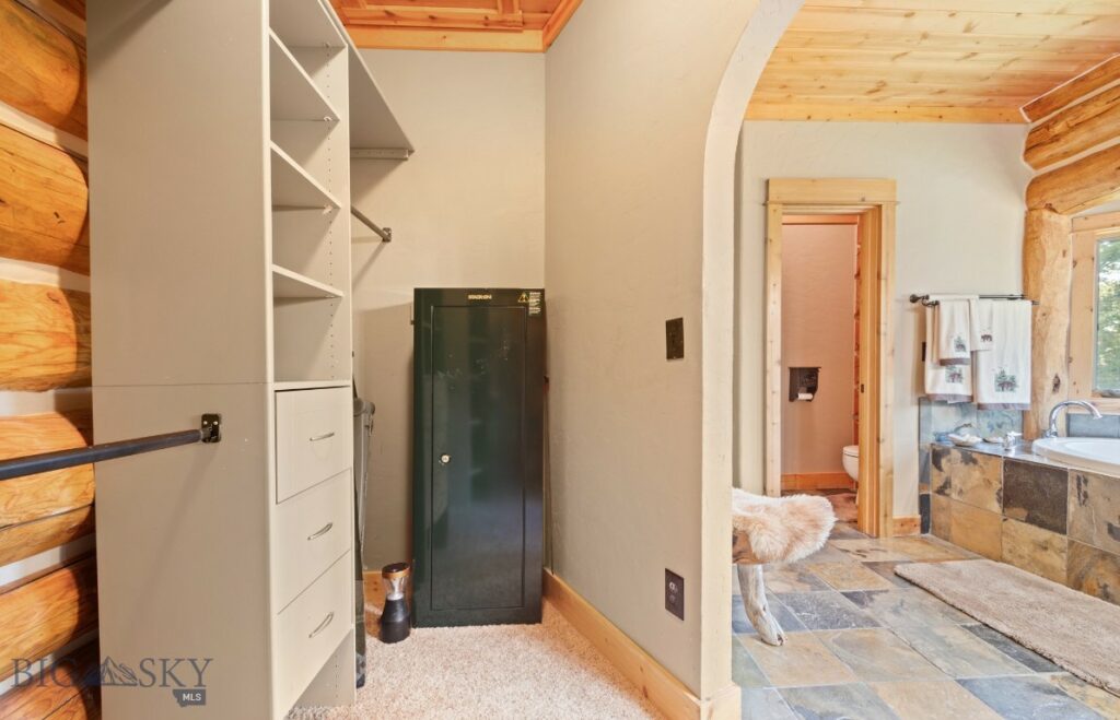 1062 Johnny Martinez Trail, Bozeman MT 59715