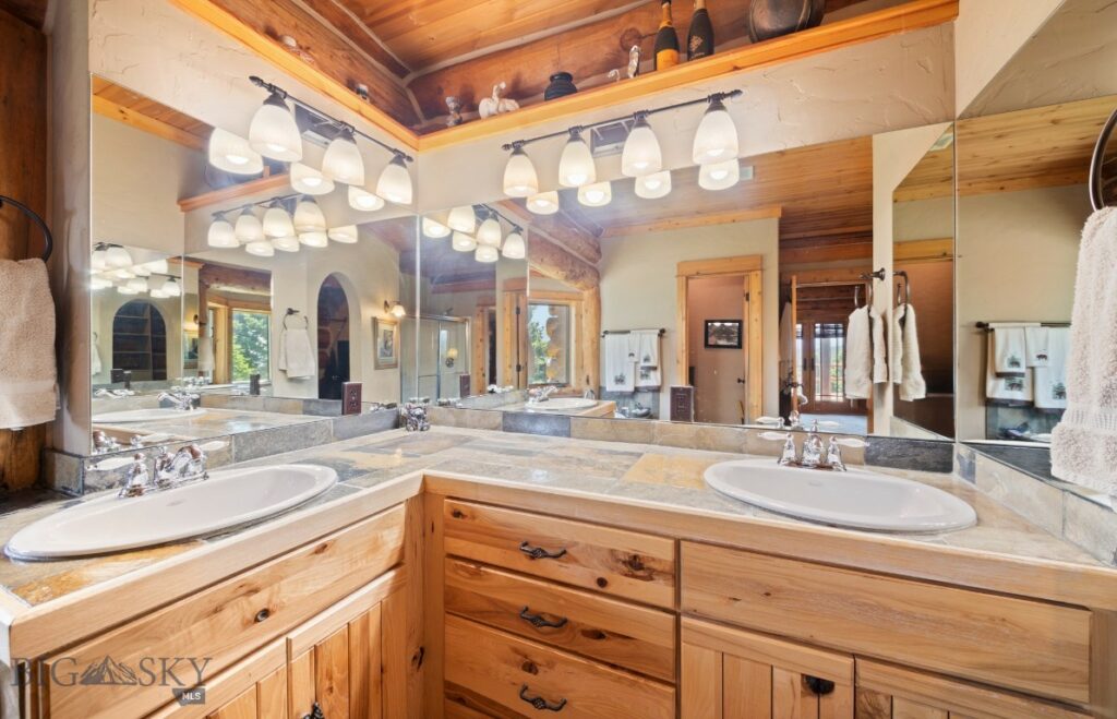 1062 Johnny Martinez Trail, Bozeman MT 59715