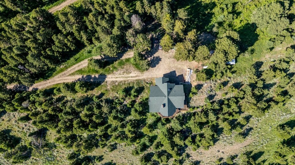 1062 Johnny Martinez Trail, Bozeman MT 59715