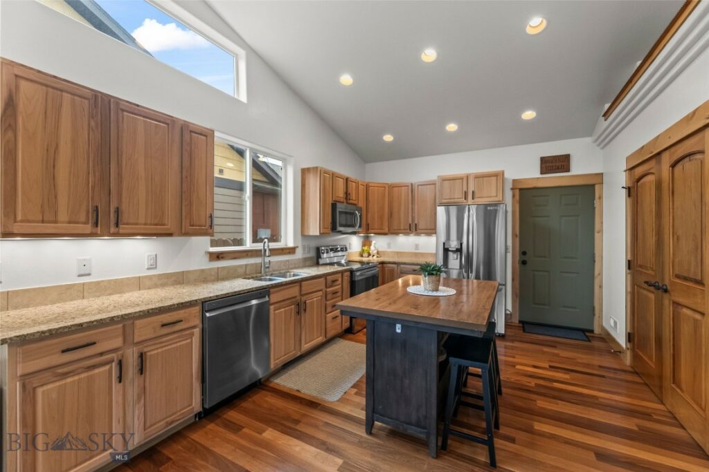1068 Yellowstone Avenue, Bozeman MT 59718