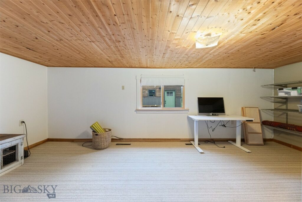 10697 Kelly Canyon Road, Bozeman MT 59715