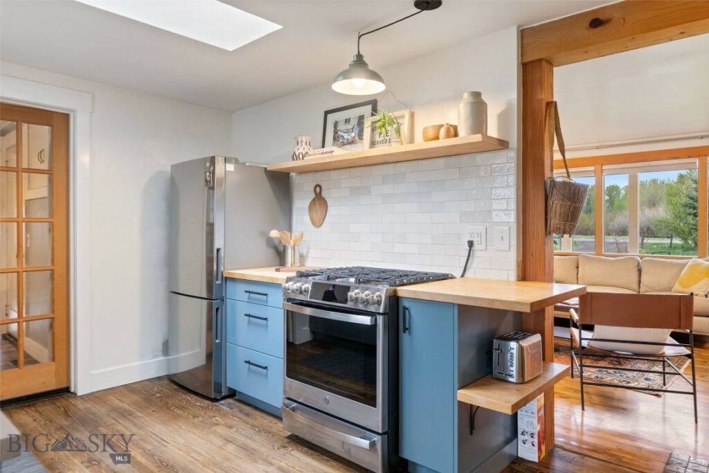 10697 Kelly Canyon Road, Bozeman MT 59715