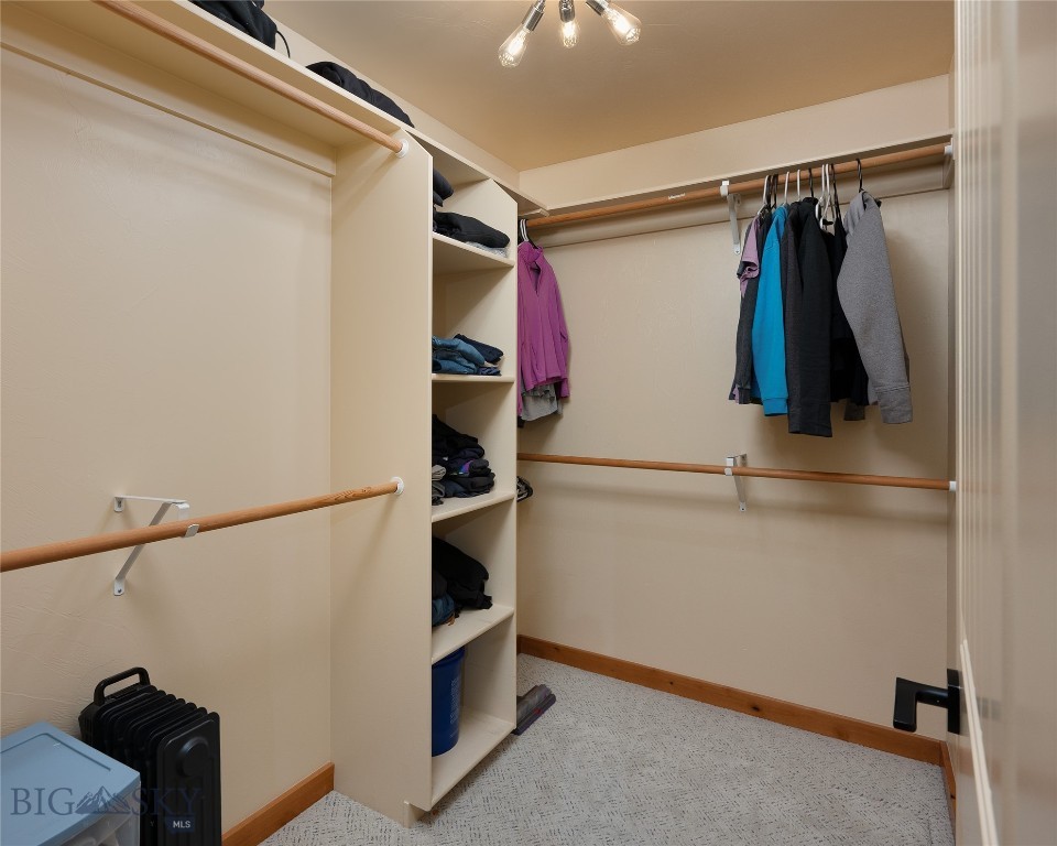 1079 N Cottonwood Road, Bozeman MT 59718