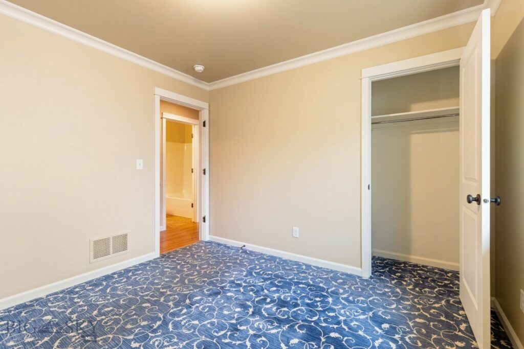 1086 Twin Lakes Avenue, Bozeman MT 59718