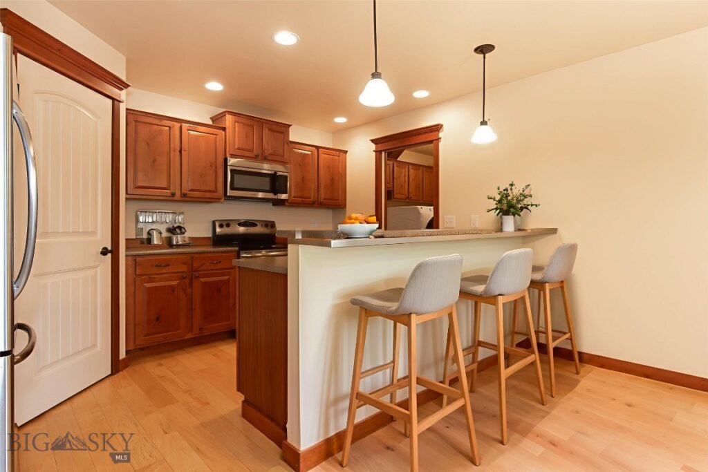 1095 Cottonwood Road, Bozeman MT 59718