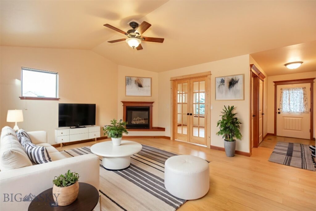 1095 Cottonwood Road, Bozeman MT 59718