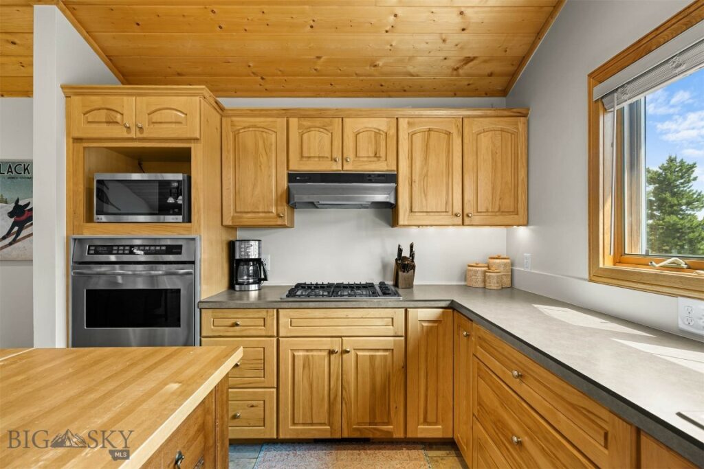 1099 Winchester, Bozeman MT 59715
