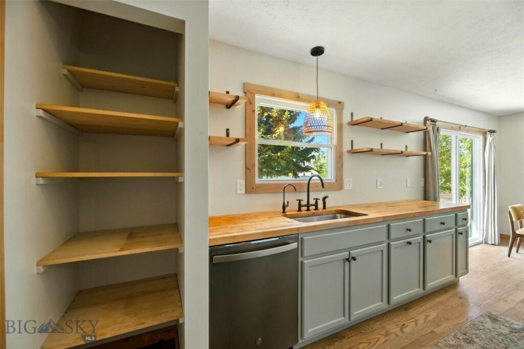 11 N Yellowstone Avenue, Bozeman MT 59718