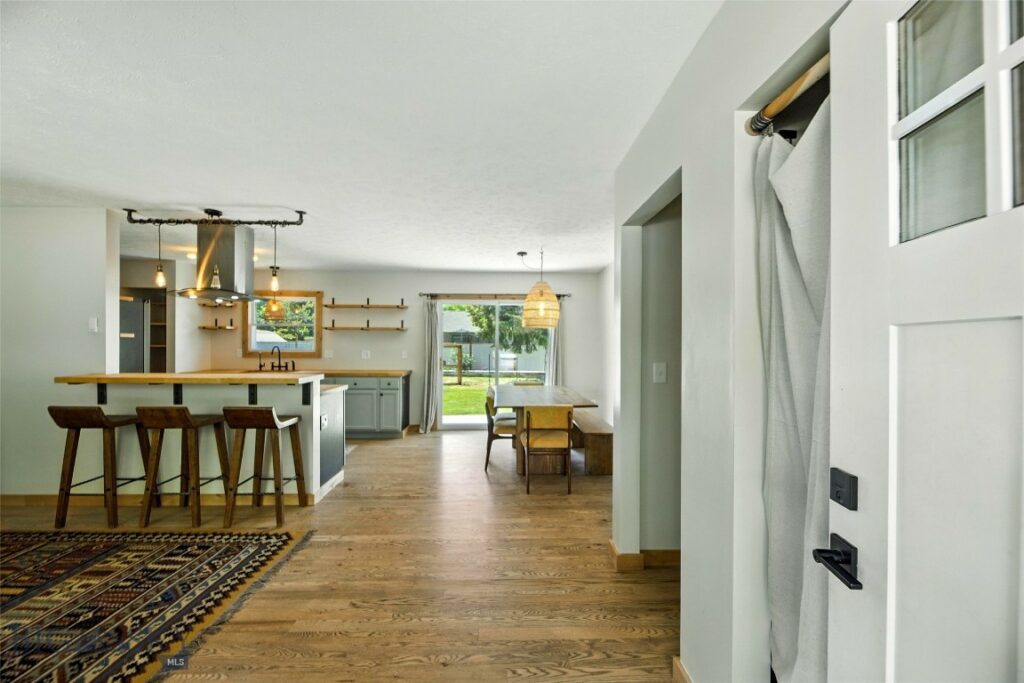 11 N Yellowstone Avenue, Bozeman MT 59718