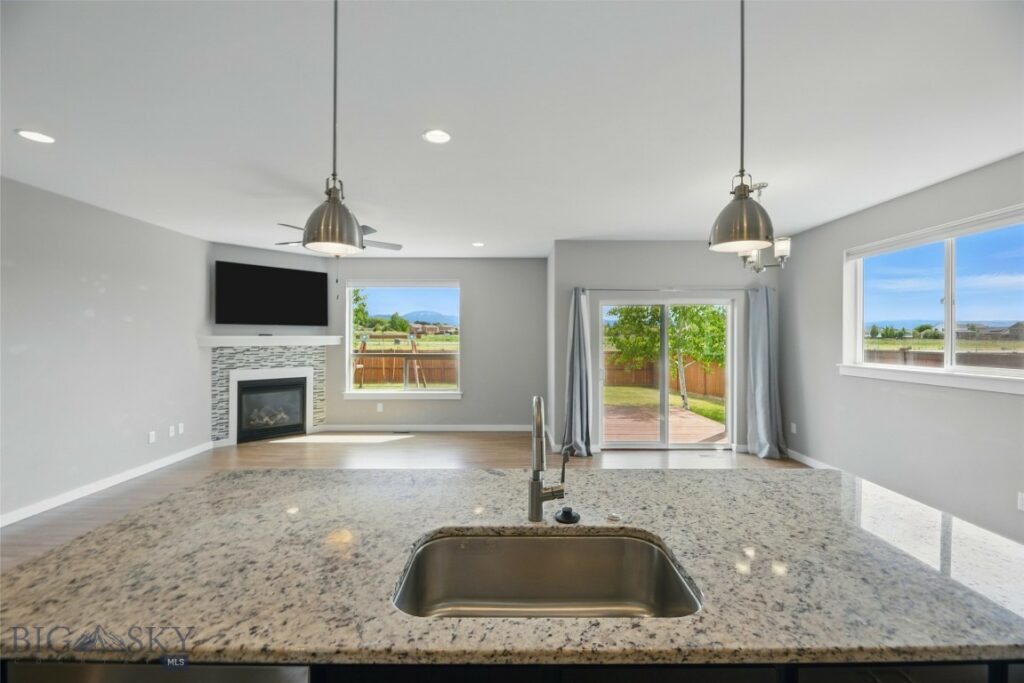 110 Ramshorn Peak Ln, Bozeman MT 59718