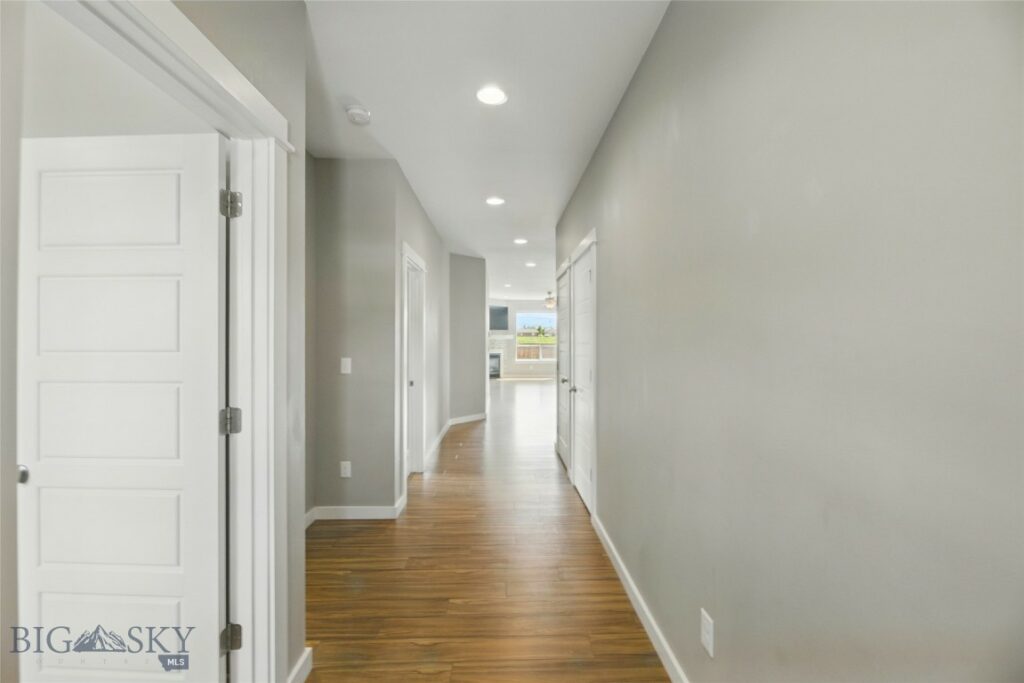 110 Ramshorn Peak Ln, Bozeman MT 59718