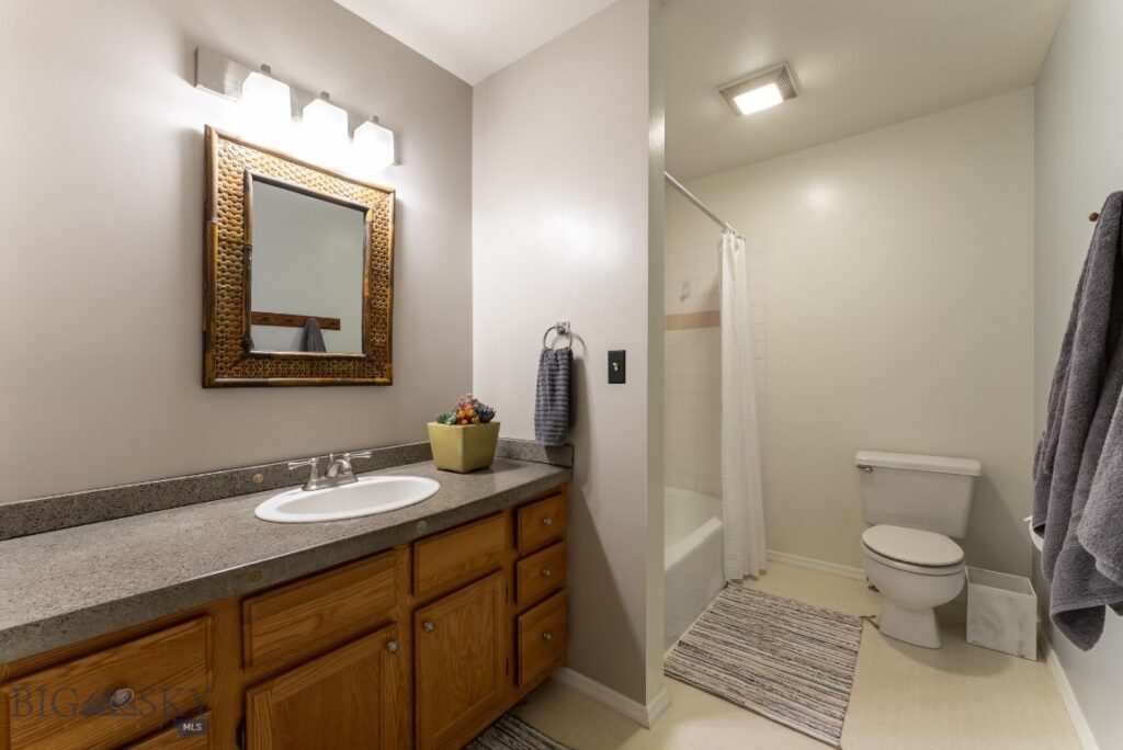 112 E College Street, Bozeman MT 59715