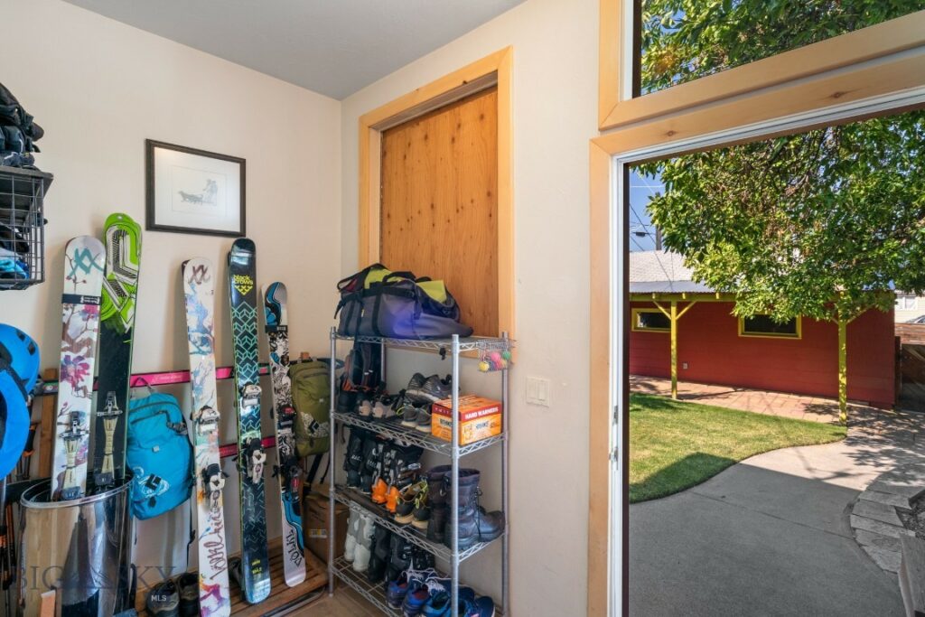 113 S 8th Avenue, Bozeman MT 59715