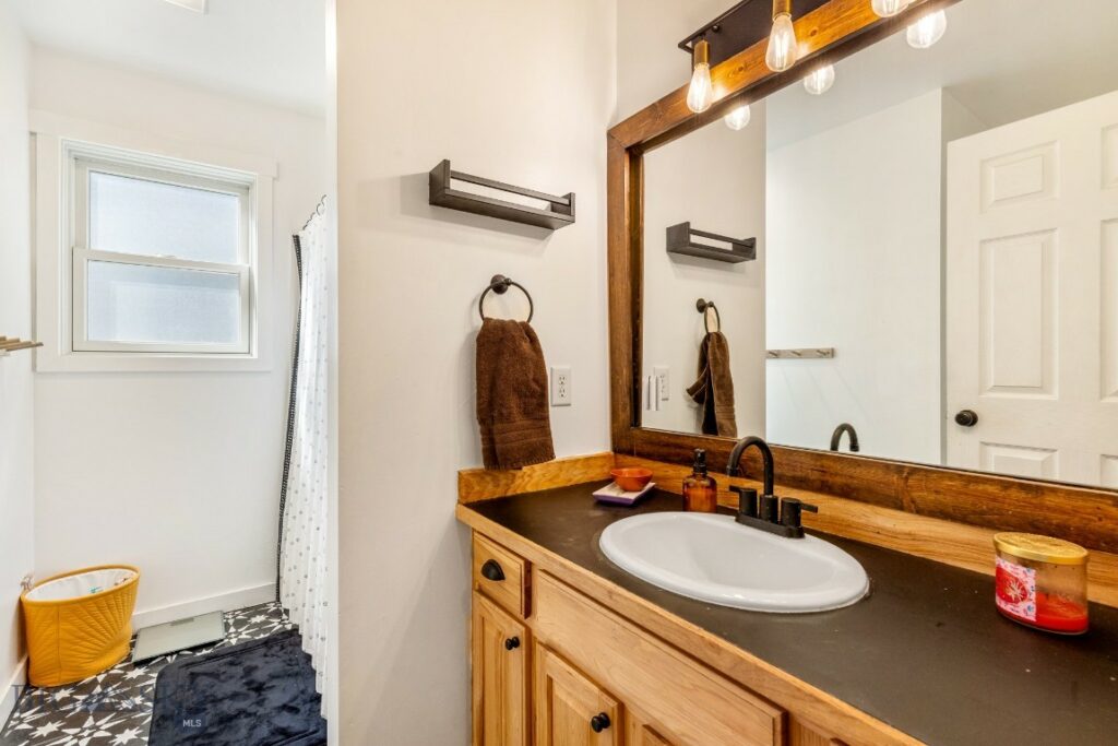 1141 Pin Avenue, Bozeman MT 59718