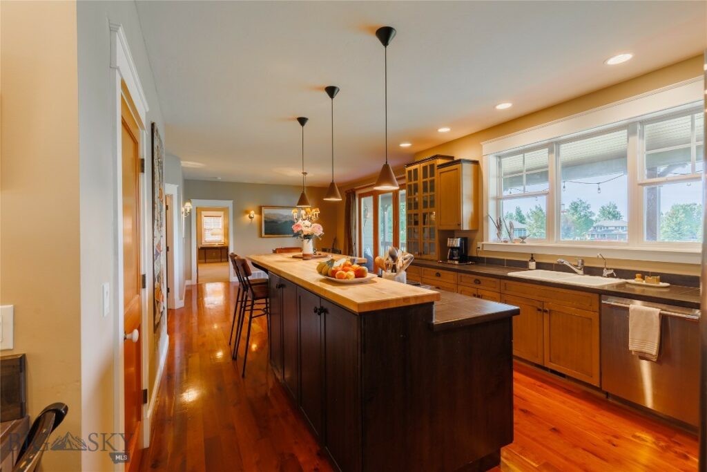 115 Rocking Bear Circle, Bozeman MT 59715