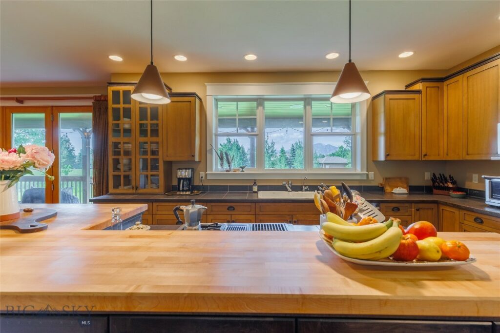 115 Rocking Bear Circle, Bozeman MT 59715