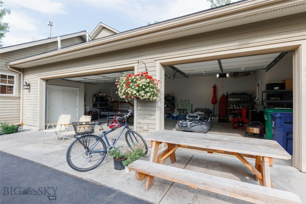 115 Rocking Bear Circle, Bozeman MT 59715