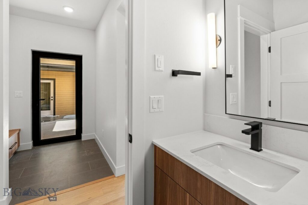 115 S 7th Avenue, Bozeman MT 59715