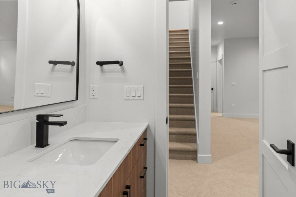 115 S 7th Avenue, Bozeman MT 59715