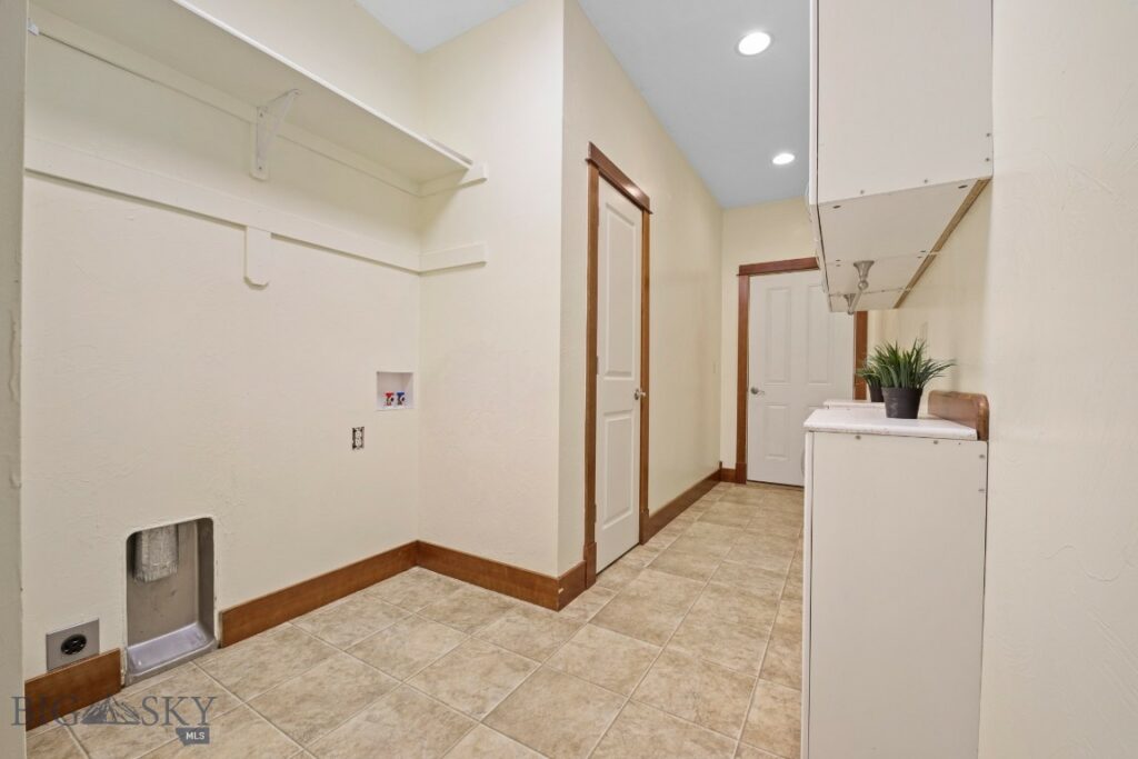 1168 Saxon Way, Bozeman MT 59718