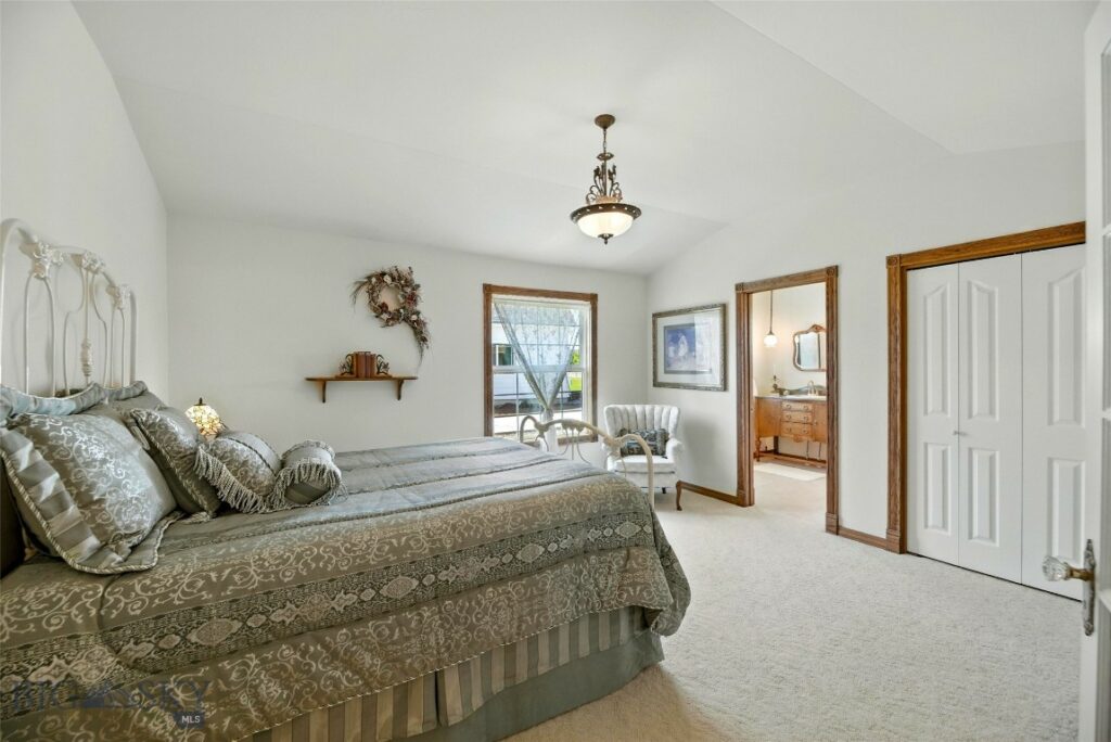 12 Pathfinder Trail, Bozeman MT 59718