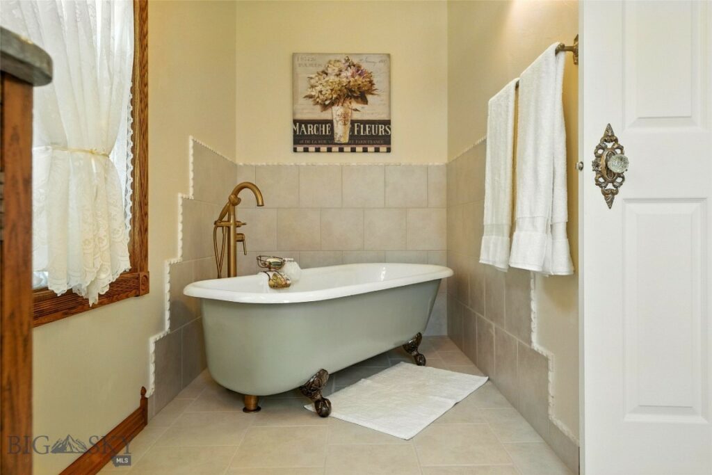 12 Pathfinder Trail, Bozeman MT 59718