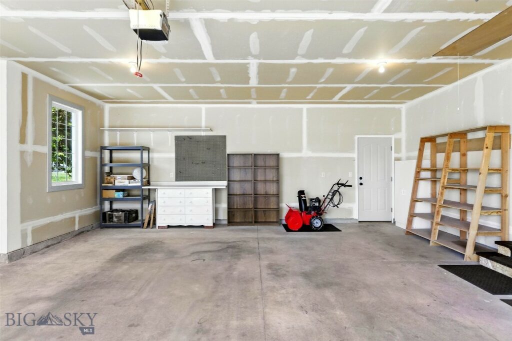 12 Pathfinder Trail, Bozeman MT 59718