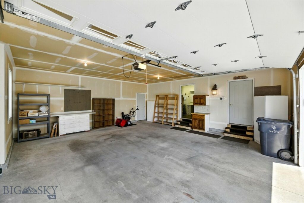 12 Pathfinder Trail, Bozeman MT 59718