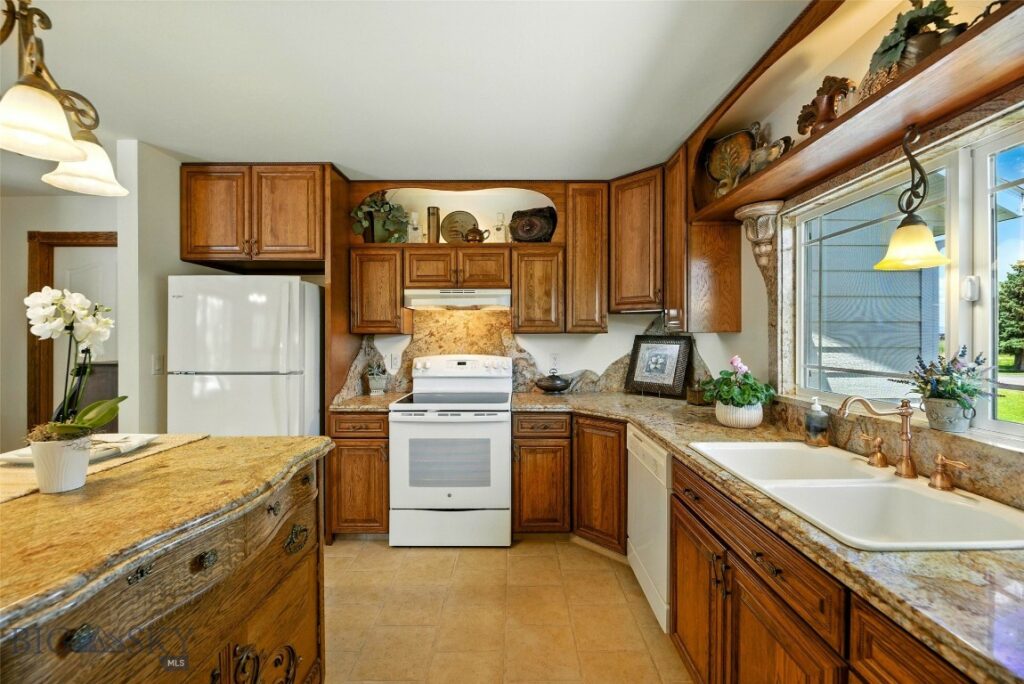 12 Pathfinder Trail, Bozeman MT 59718