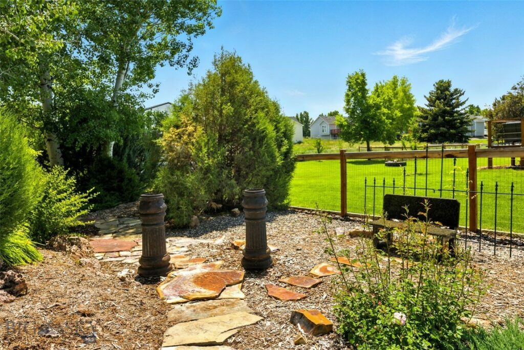 12 Pathfinder Trail, Bozeman MT 59718