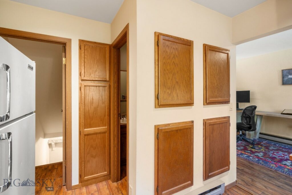 12 W Hayes, Bozeman MT 59715