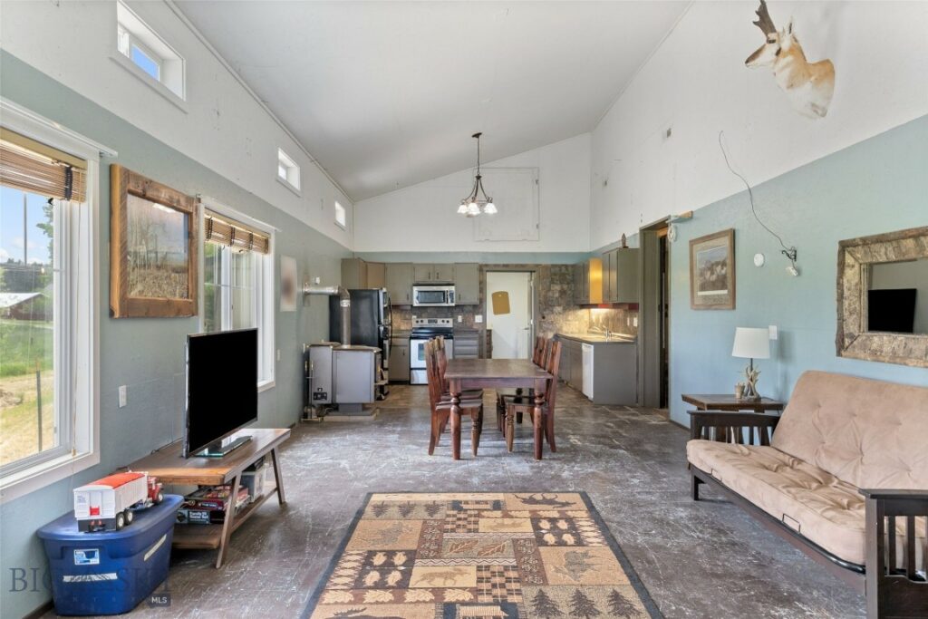 120 N Pine Butte, Bozeman MT 59718