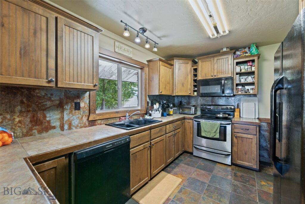 120 N Pine Butte, Bozeman MT 59718