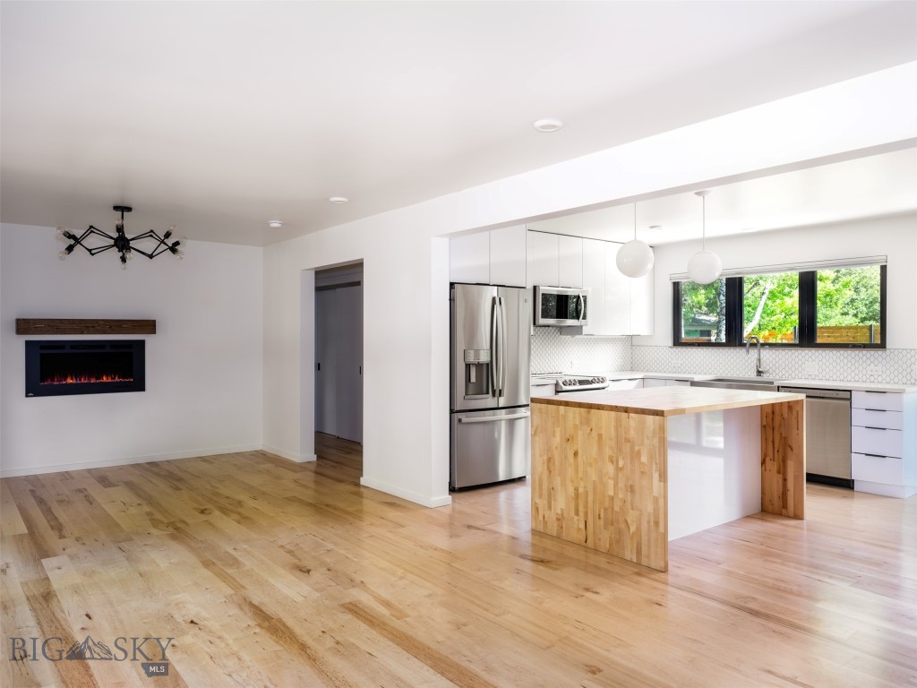 1206 N Cedarview Drive, Bozeman MT 59715