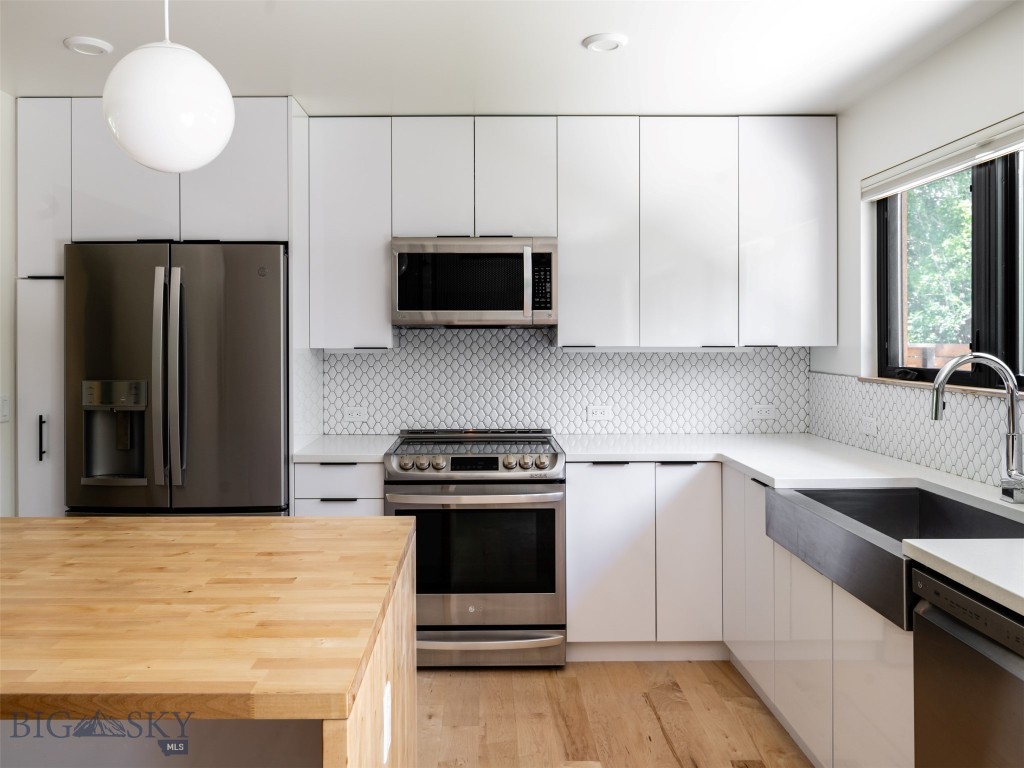 1206 N Cedarview Drive, Bozeman MT 59715
