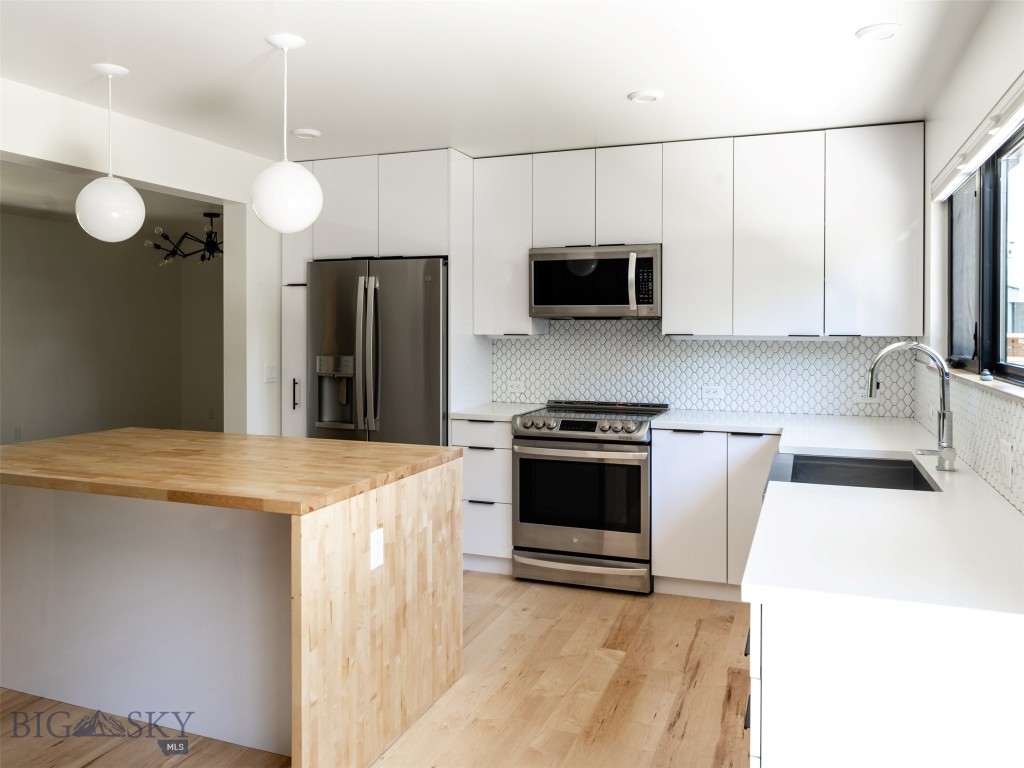 1206 N Cedarview Drive, Bozeman MT 59715