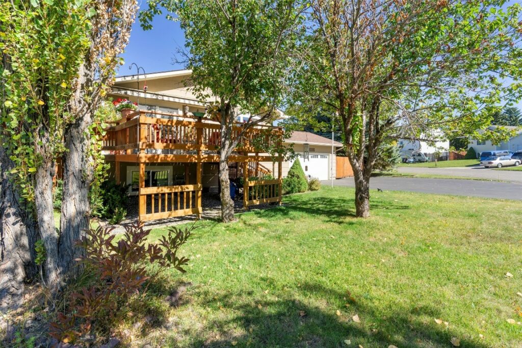 1207 S Spruce Drive, Bozeman MT 59715