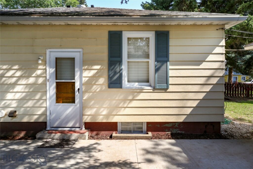 1218 S Grand Avenue, Bozeman MT 59715