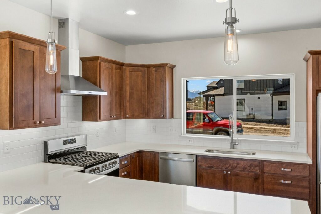 122 Horseshoe Loop, Bozeman MT 59718