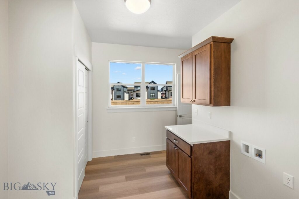 122 Horseshoe Loop, Bozeman MT 59718