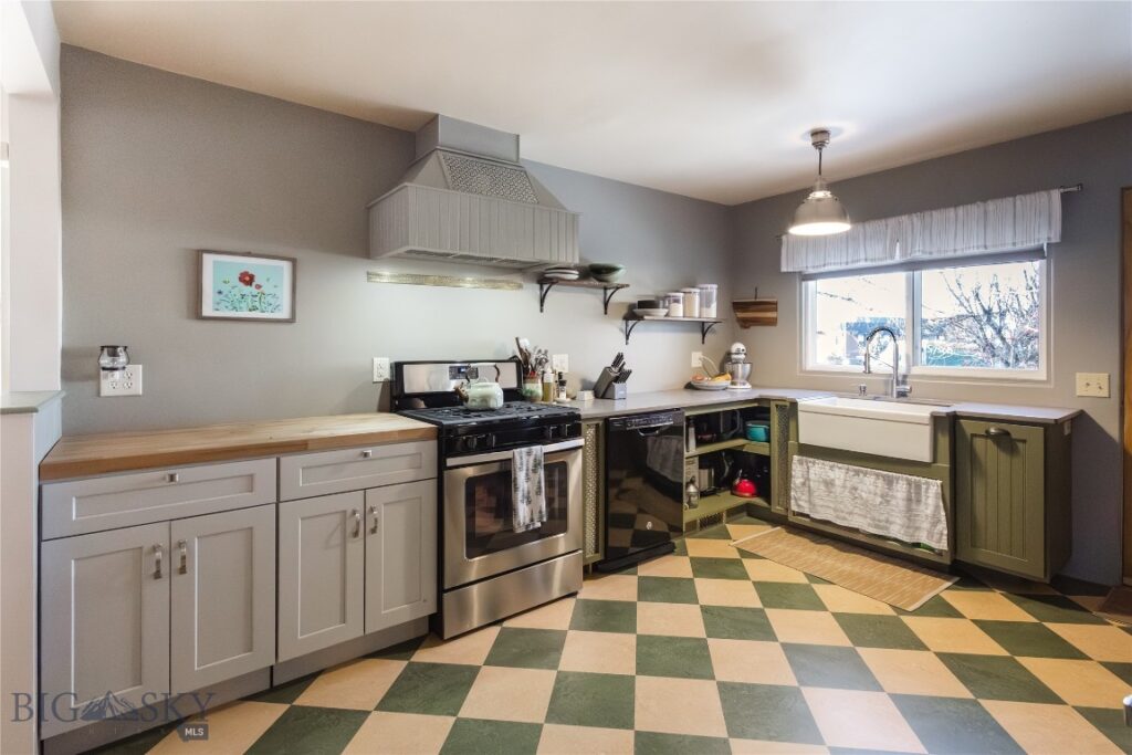 1232 N 8th Avenue, Bozeman MT 59715